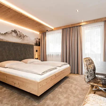 Garni Pfeifer * Ischgl