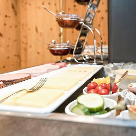 Frühstückspension Garni Pfeifer Ischgl